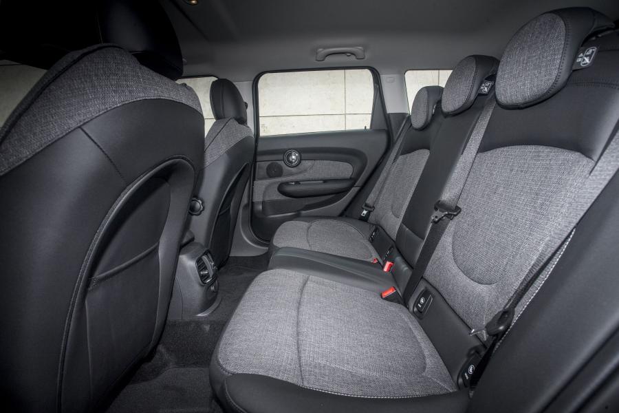  Mini One D Clubman 2016 года  (UK) (фото 14 из 16)
